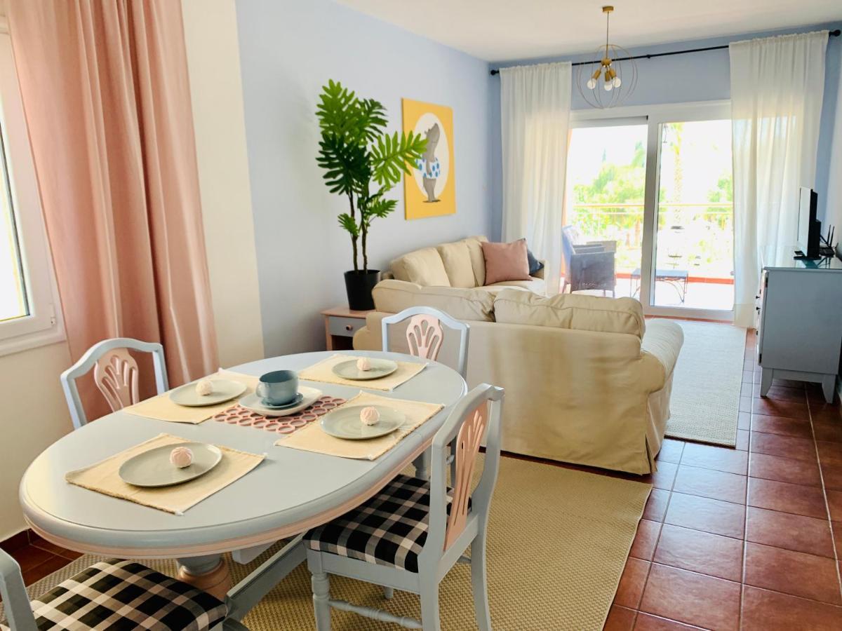 101 Hippo Apartment In Popular Regina Gardens パ フォス エクステリア 写真